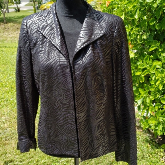 💥Investments jacket - Picture 1 of 7